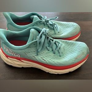 Hoka Clifton 8 Sneakers size 9